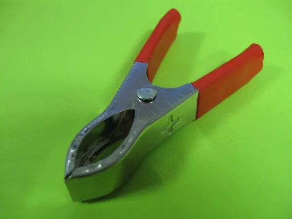 Крокодил изолированный 80 мм, 20а. Крокодилы для тока. Садовая фигурка крокодил. Lego крокодил. Мебельный закреп крокодил 20.