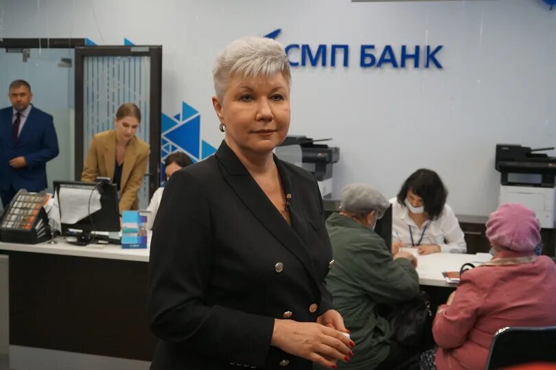 Родители открыли марине банковскую. Банк открытие саранск. Родители открыли марине банковскую. Банк открытие кравец и хабенский. Родители открыли марине банковскую.