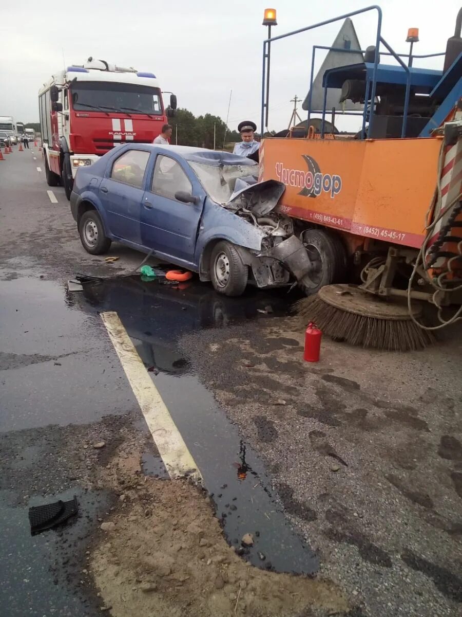 Дтп на трассе м4 в липецкой области. На трассе м4 в липецкой области. Авария в липецкой области вчера на трассе м4 дон. Авария на трассе м4 липецкая область. Дтп м4 липецкая область.