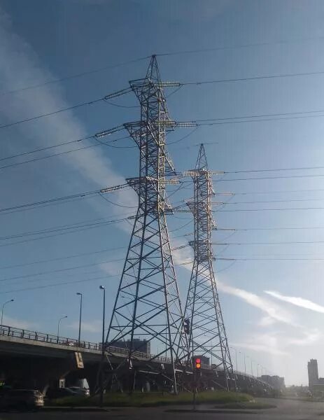 Лэп санкт-петербурга. Мачтовые опоры лэп. Лэп петербурга. Концевая опора вл 110 кв. Санкт-петербургские высоковольтные сети.