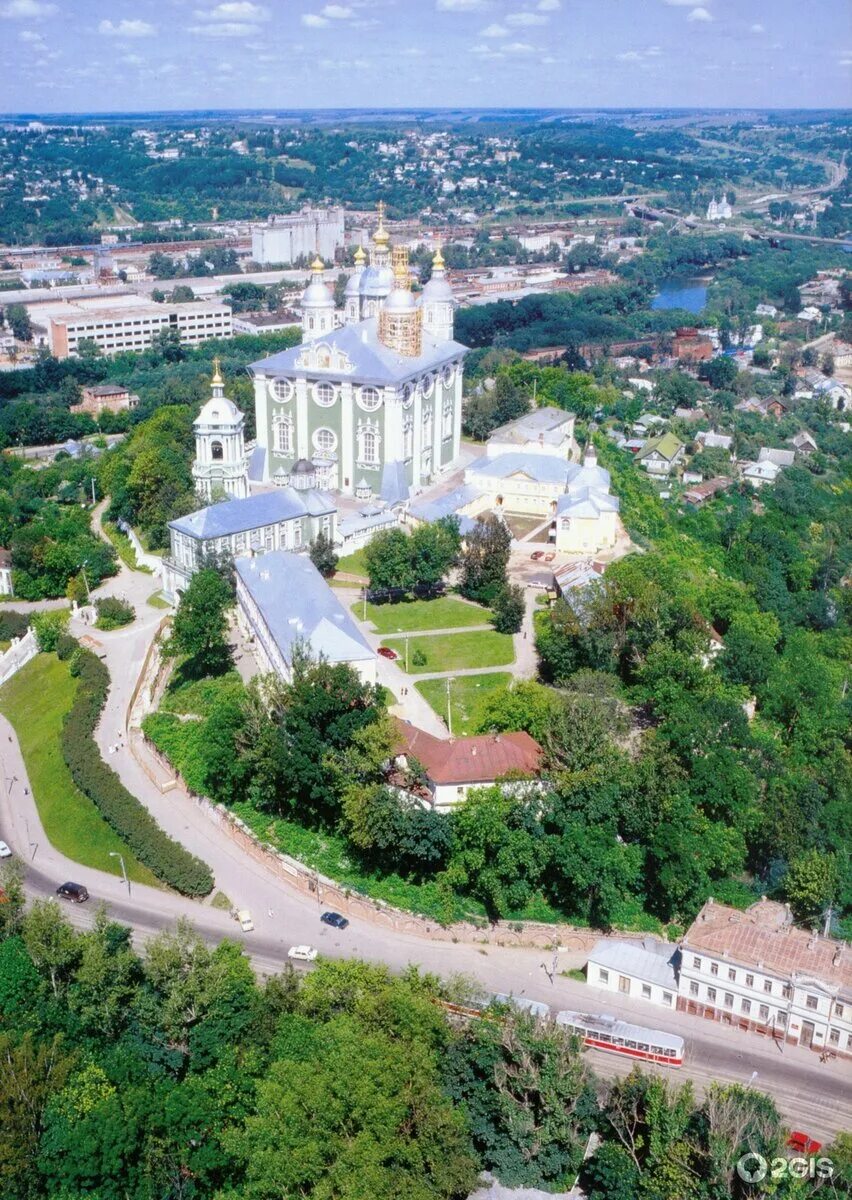 Смоленск где можно купить. Смоленск центр города. Храм в Смоленске на горе. Смоленск Соборная площадь. Смоленск виды города.