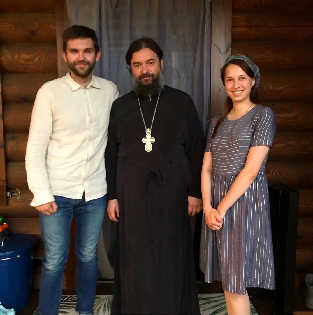 Протоиерей андрей ткачев с женой. Протоиерей андрей ткачев. Протоиерей андрей ткачев с женой. Матушка протоиерея андрея ткачева. Протоиерей андрей ткачев о крещении.