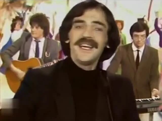 поющие капельки. маленькие дети поют. поющие капельки. песня поющие капельки. песня поющие капельки.