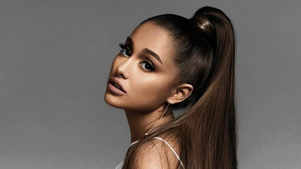 Ariana grande is a woman. Ariana grande. Ария Гранде.