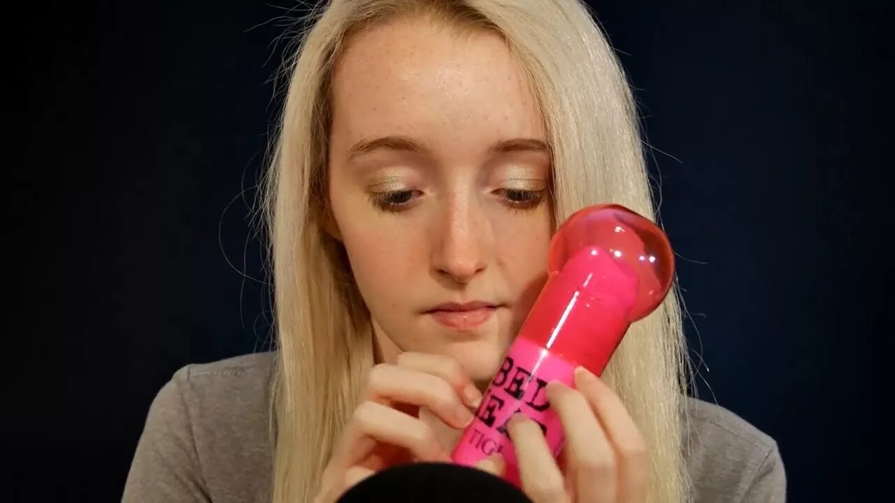 Включи видео асмр. ASMR. Штучки для АСМР. Микрофон для АСМР. АСМР Усыпляющая стрижка.