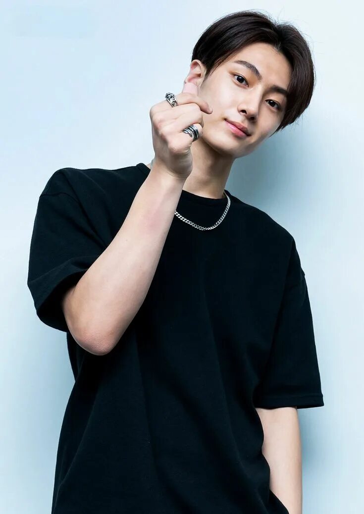 Со джи соп 2021. Сун хун enhypen. Сонхун из enhypen. Пак сон хун. Пак сонхун enhypen.