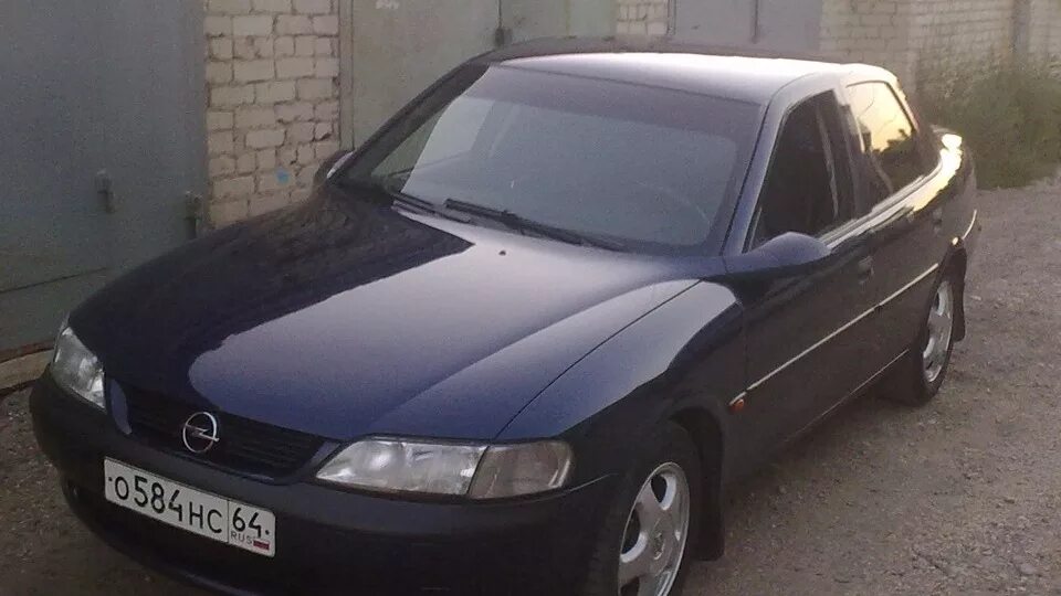 Опель вектра б 1998 год. Опель Вектра с 1.8 1998. Опель Вектра 1998 года. Opel Vectra b 1998 синий. Opel Vectra b 1998 год.