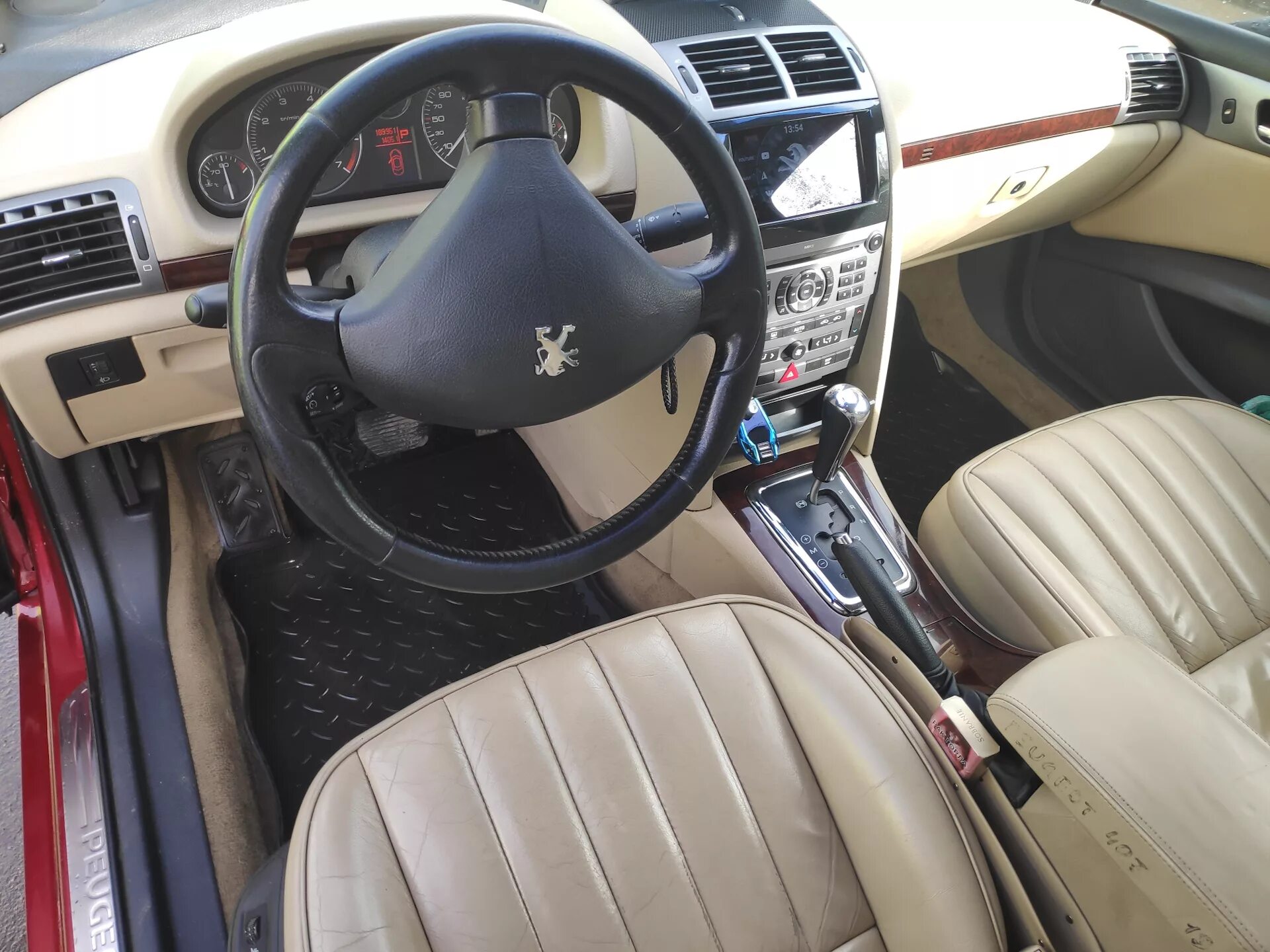 Peugeot 407 салон. Пежо 407 салон. Пежо 407 салон. Пежо 407 универсал салон. Peugeot 407 2006 салон.