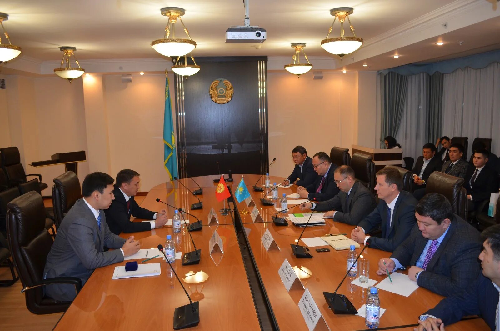 Статистика пользователей интернетом в узбекистане. Пакет мегаком. Провайдеры бишкек. Интернет провайдеры бишкека. Средняя скорость интернета.