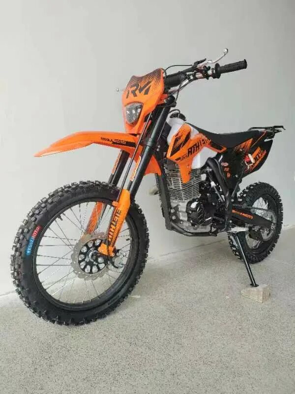 Regulmoto athlet. Кроссовый мотоцикл regulmoto 250. Регульмото атлет 250. Regulmoto athlet. Эндуро regulmoto athlete 250.