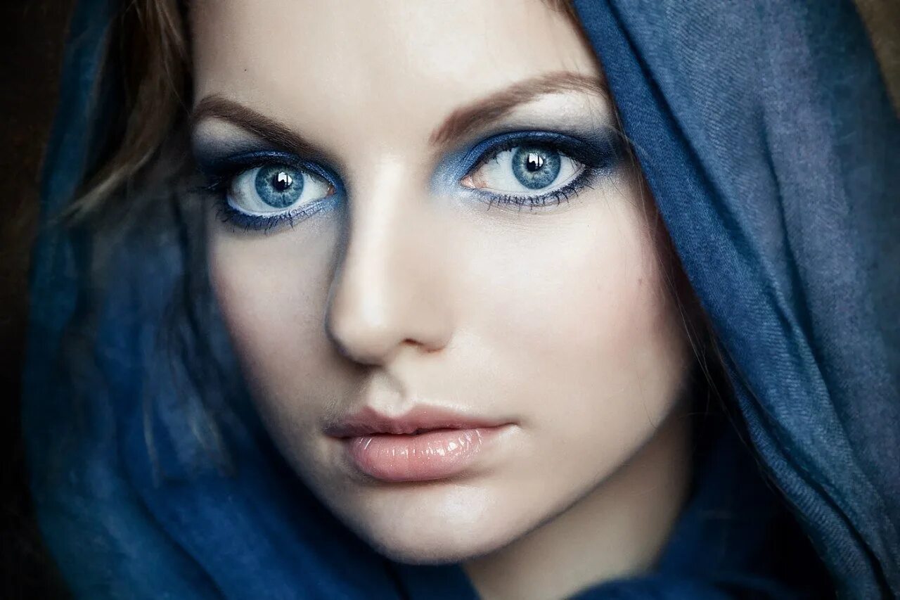 Jovana rikalo модель. Jovana rikalo модель. Красивые шатенки с голубыми глазами. Девушка с голубыми кгзами. Jovana rikalo модель.
