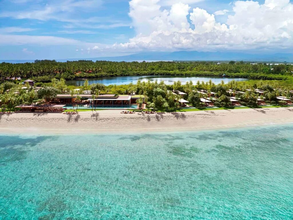 Джили мено остров индонезии. Мено. Мено. Гили мено. Индонезия остров гили аир.