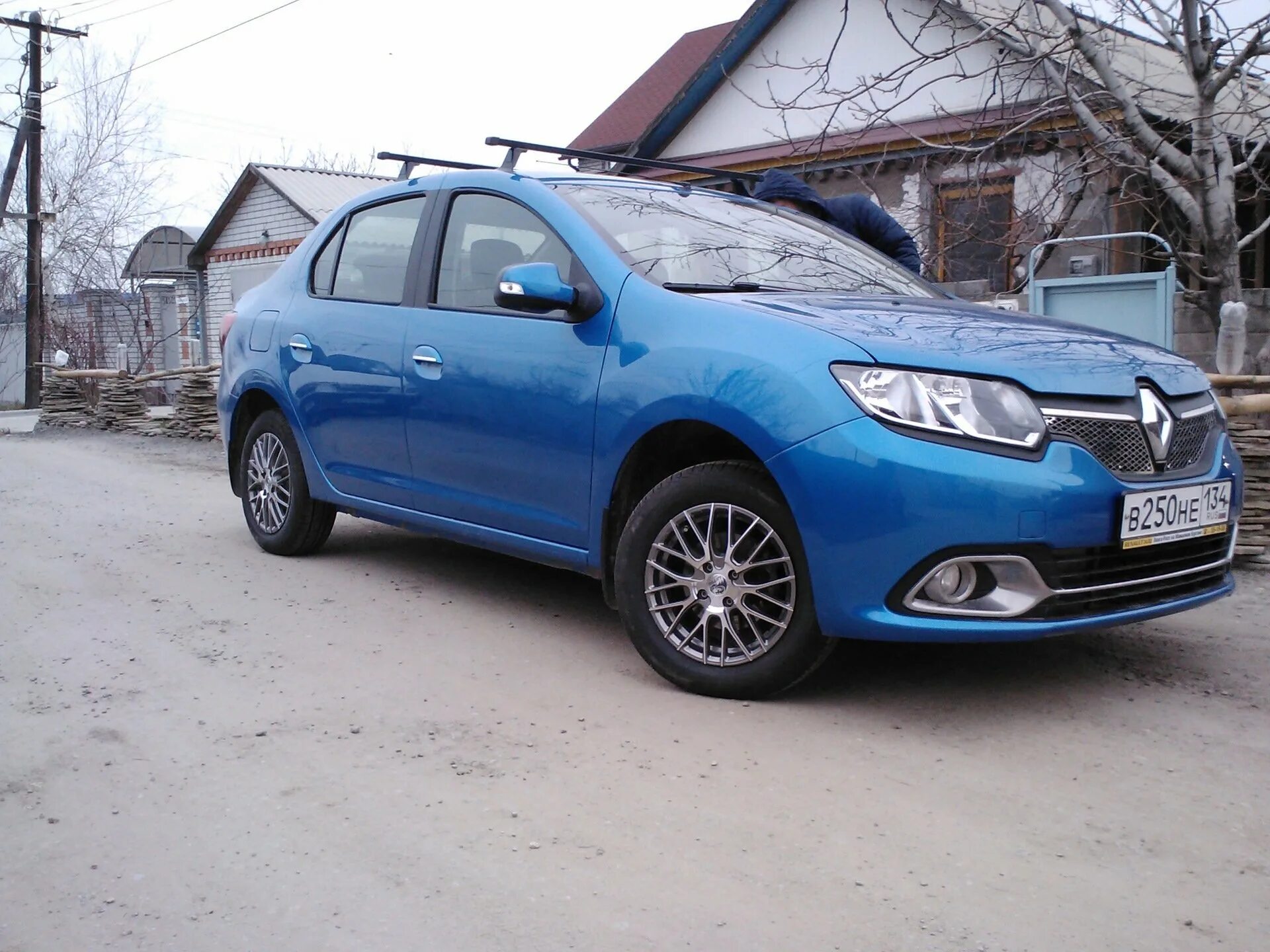 Литые диски 15 на рено логан 2. Логан 2 r16. renault logan 2 r16. колеса на 16 логан 2. рено логан r16.