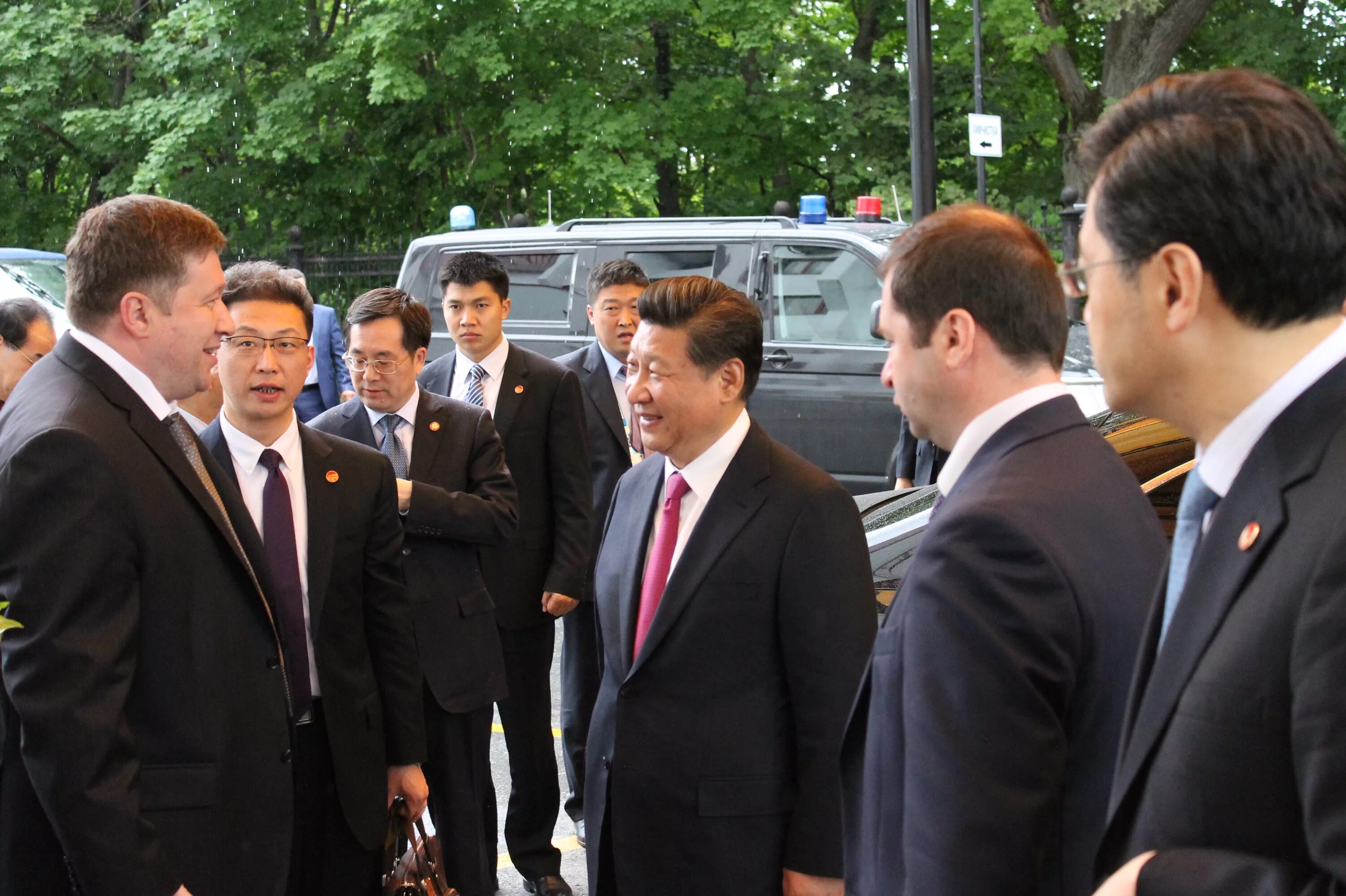 Сайт президента уфа. Китайцы в Уфе. Гости из Китая в Уфе! (Китай - Россия 2015).
