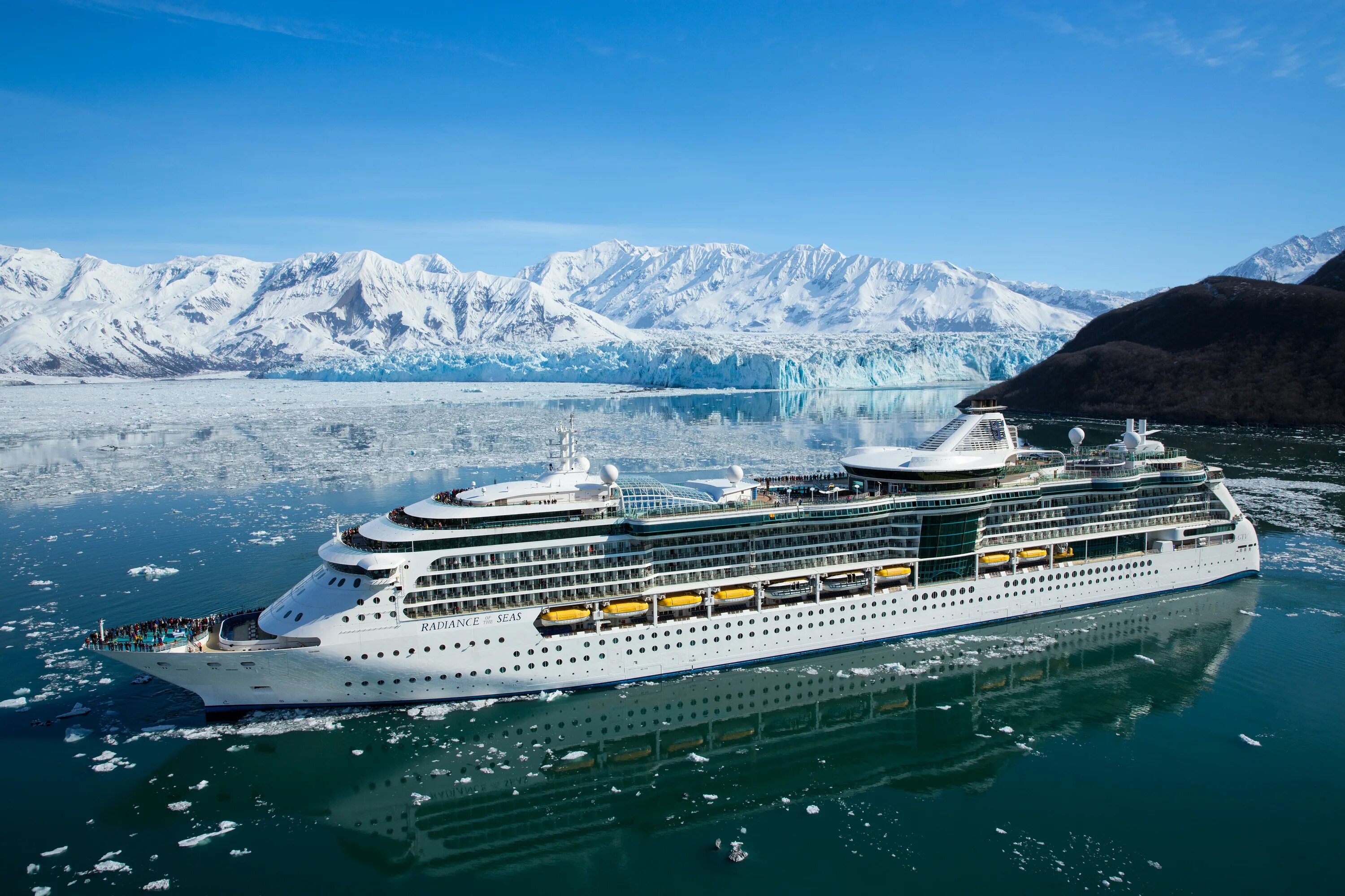 Seas royal. Brilliance of the seas круизный корабль. круиз по карибам роял карибиан. круизный лайнер royal caribbean. wonder of the seas лайнер круизный.