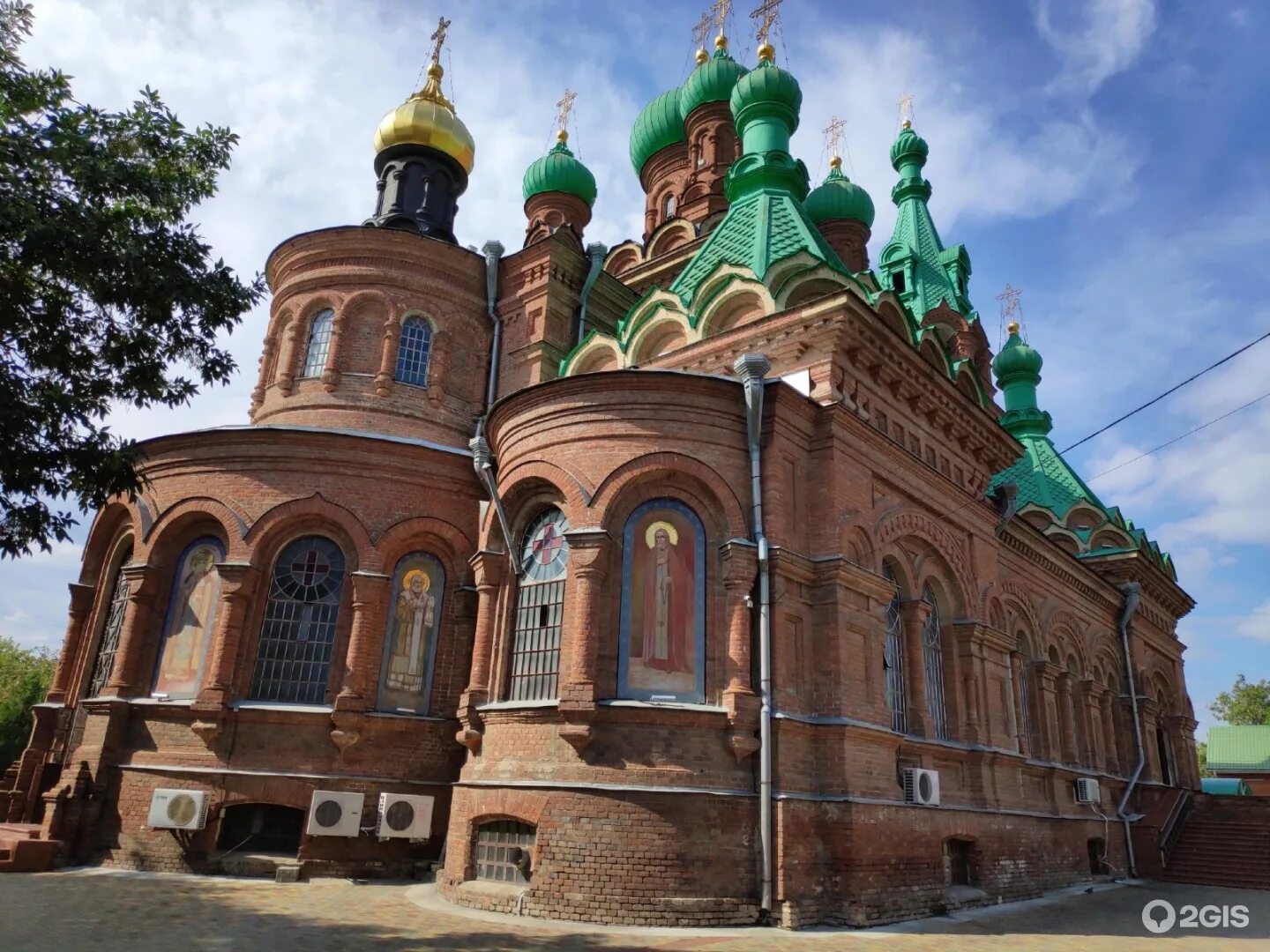 В краснодаре есть церковь. Александр невский собор краснодар. Храм божьей матери целительницы краснодар. Собор александра невского краснодар. Храм георгия победоносца краснодар.