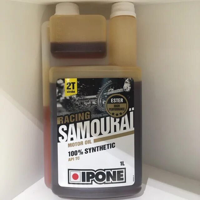 IPONE масло 2т Samourai Racing 1l Fraise. Масло айпон 2т для снегохода. Масло IPONE 2t для снегохода.