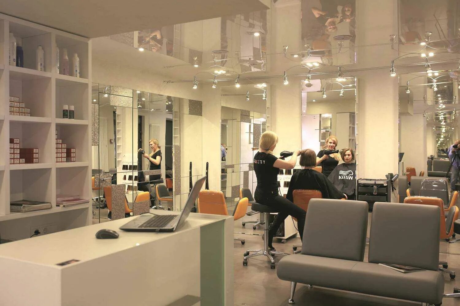 Hair City Красноярск. Бограда 89. Красноярск, ул Бограда, 89. Салон парикмахерская стрижка Красноярск. Салоны телефонов красноярск