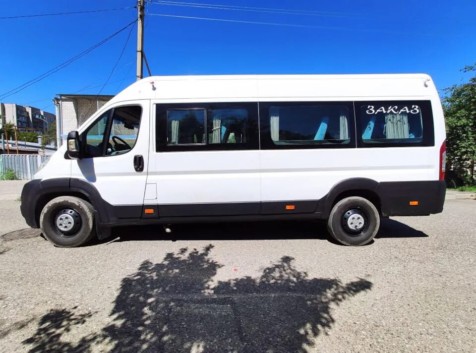 Пежо боксер 1997 пассажирский 230. Пежо боксер 19 мест. Peugeot Boxer 605 автобус. Автобус Пежо боксер 18 мест.