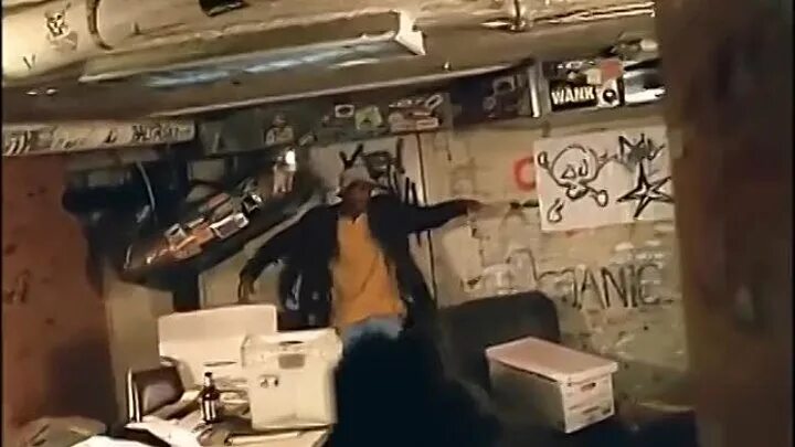 Виктор сухоруков с пулеметом максим. Сёстры фильм 2001. Брат 2 в тире. Сестры бодров. Брат данила багров с ружьем.