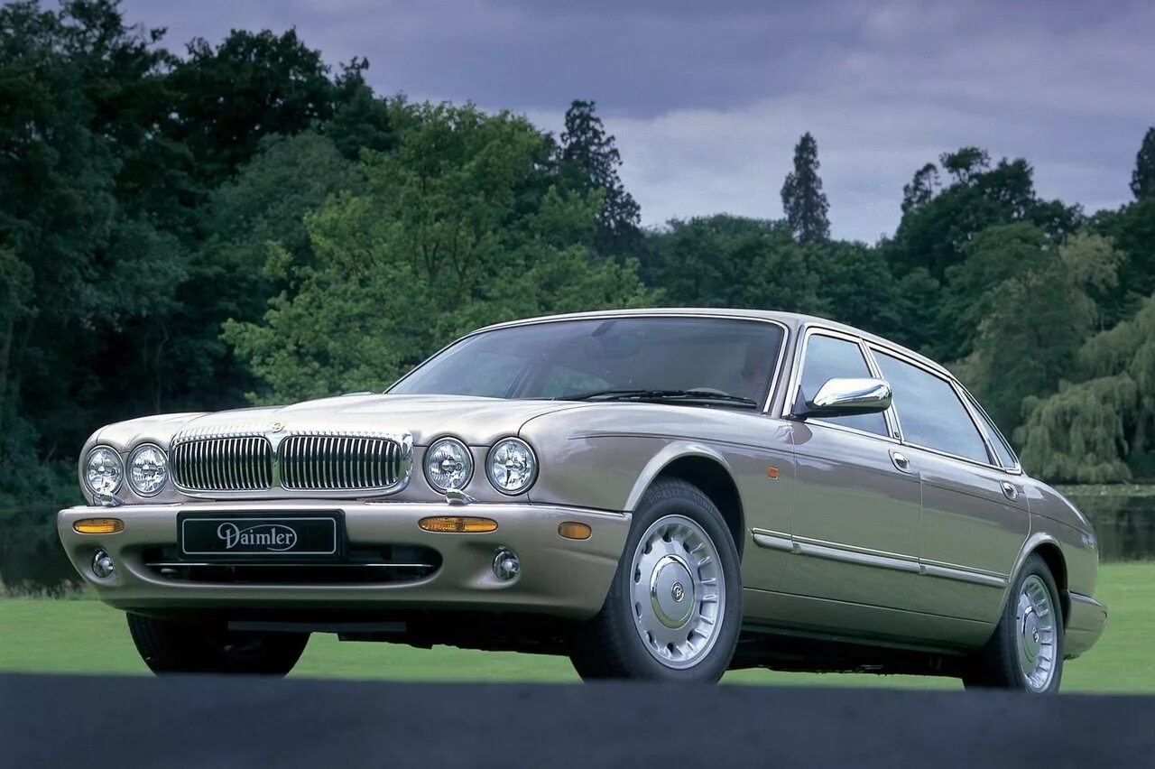 Daimler. Jaguar xj x308 daimler. jaguar daimler x 308v8. ягуар даймлер 1998. daimler 308.
