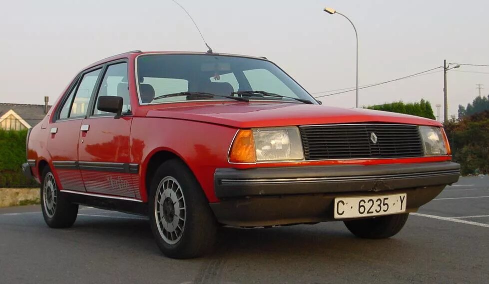 Рено 18 дизель 2.1. Renault 18 Turbo. Рено 18 седан. Рено 18 2 поколение. Купить рено 18