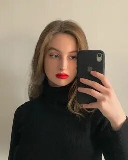 Специфика ее видеоматериалов 