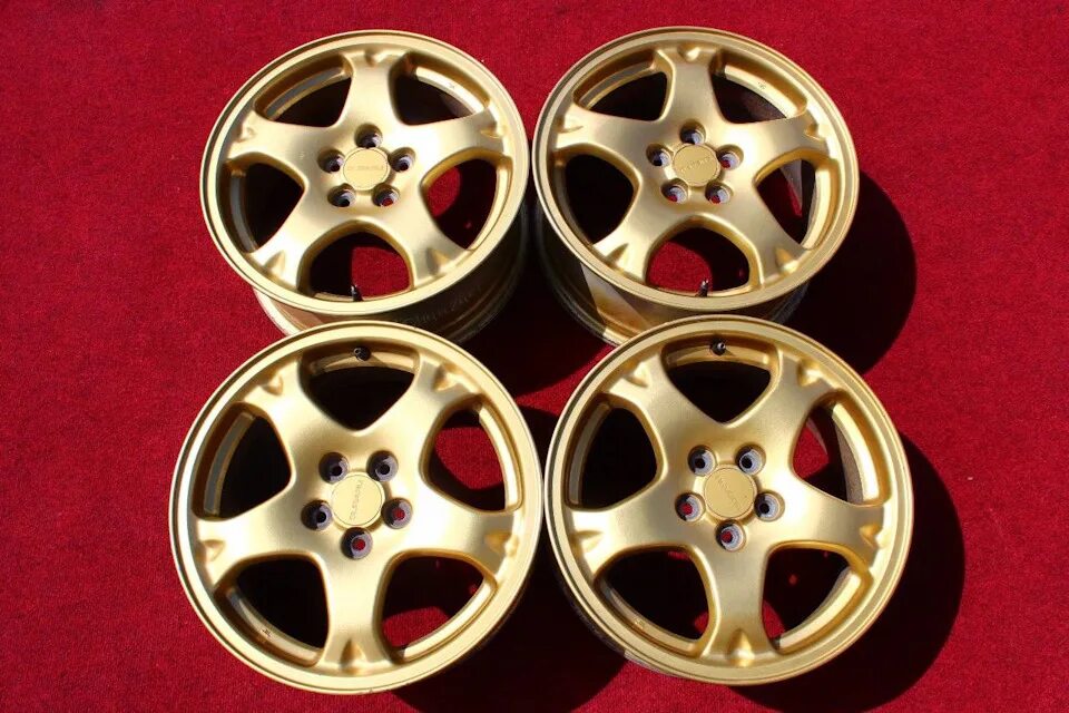 Диски субару бу. Subaru xv диски r18. Subaru legacy b4 диски. Литье work r18. Диски реплика на тойоту королла какие гайки ставить.