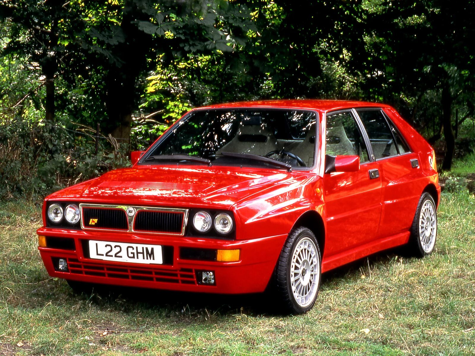 Lancia delta hf turbo 1. Автомобиль delta. Автомобиль delta. Лянча дельта обычная. Леанчо дельте интеграле.