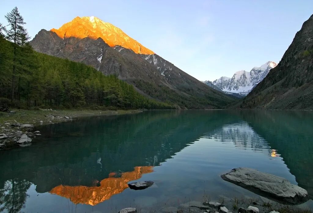 Республика алтай какая сибирь. Алтайский край горный Алтай. Алтай (Алтайский край, Республика Алтай). Алтайские горы Алтайский край. Катунский биосферный заповедник.