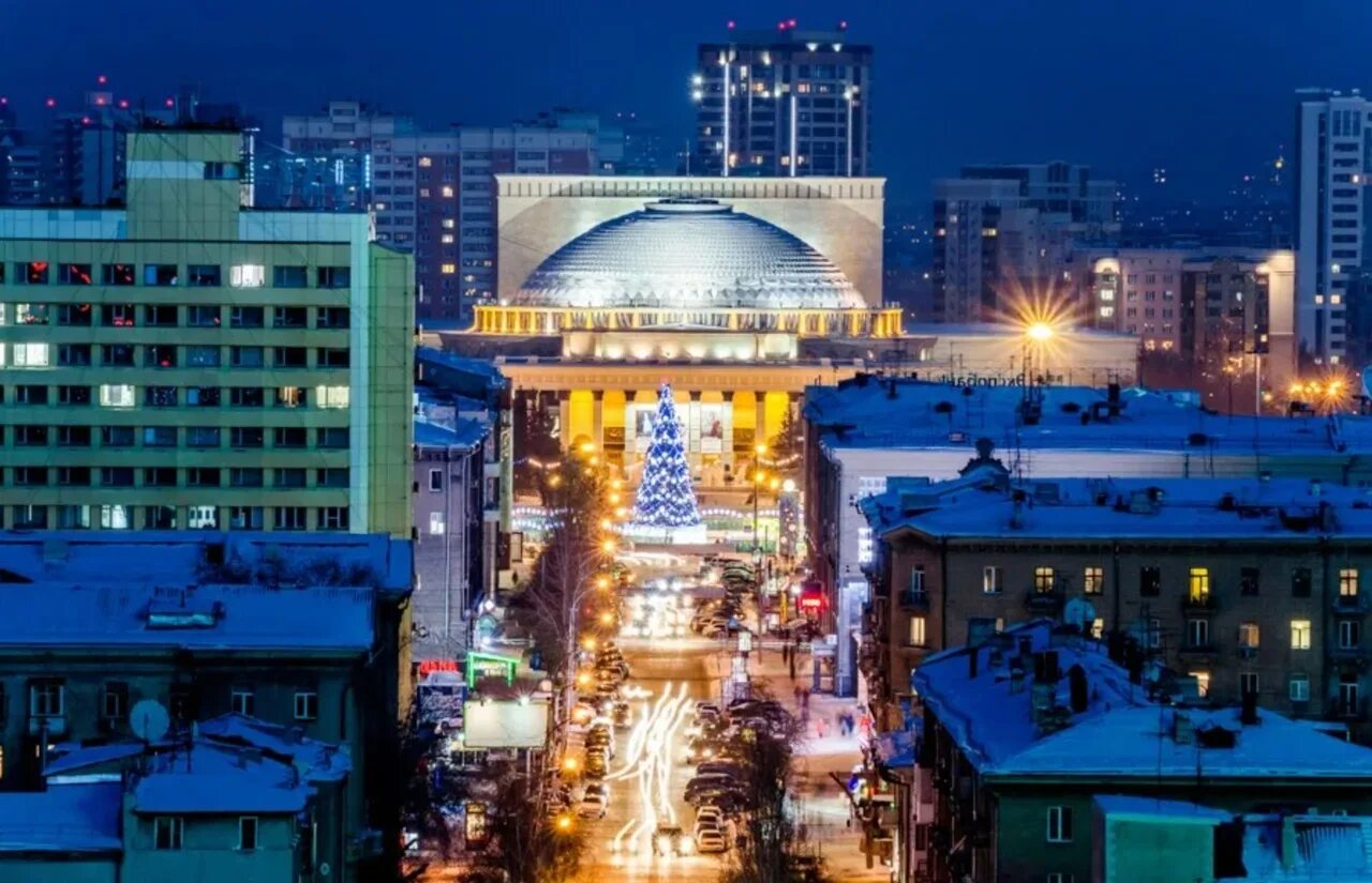 Улица Ленина зима Новосибирск. Улица Ленина Новосибирск зимой. Красный проспект Новосибирск ночью. Новосибирск красный проспект вечером. Место новосибирска в россии