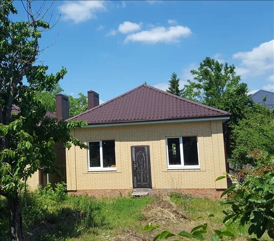 Ростов на дону с частными домами. Район чкаловские домики ростов на дону в народе. Чкаловский микрорайон ростов. Пристрой к дому из пеноблоков с крыльцом. Дом с большим участком в ростове на дону.