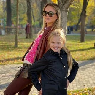Как зовут родителей миланы