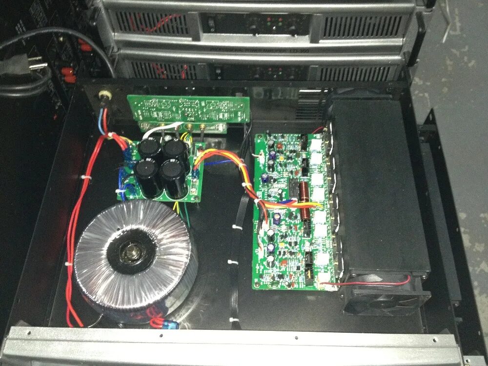 Rmx 3363. QSC 5050. QSC 300ti. Усилитель QSC RMX 5050. QSC Isa 750.