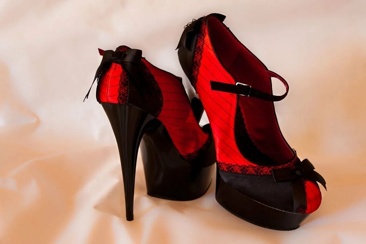Туфли черно красные