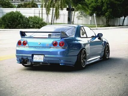 Nissan 33