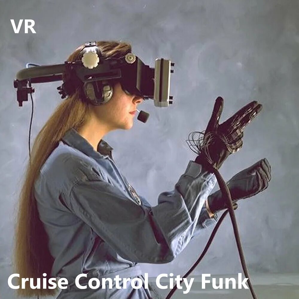 Мир виртуальной реальности. Окулус шлем виртуальной реальности. Уроки в виртуальной реальности. Oculus rift dk1. Костюм для шлема виртуальной реальности.