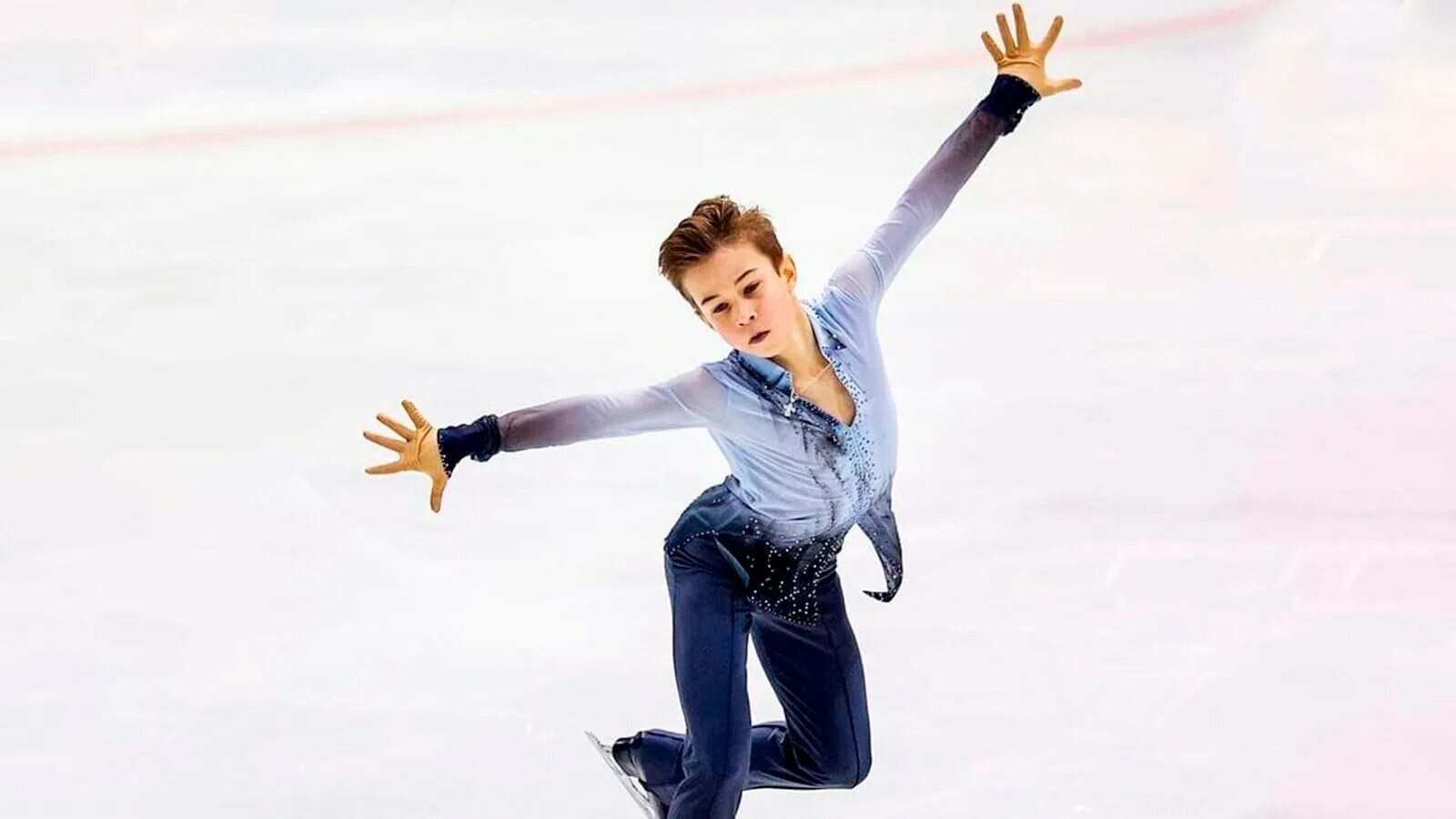 каток академия фигурного катания. , снежная королева ледовое ледовое шоу ильи авербуха. фигурное катание шоу плющенко. ледовые фигуристы. ледниковый период шоу авербуха 2022.