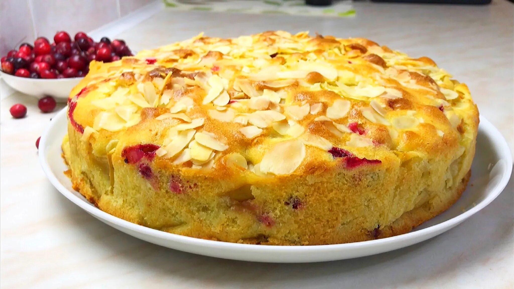 пирог с яблоками в духовке шарлотка. яблочный пирог нежный. яблочный пирог в духовке нежный. торт яблочная нежность. пирог шарлотка с капустой.