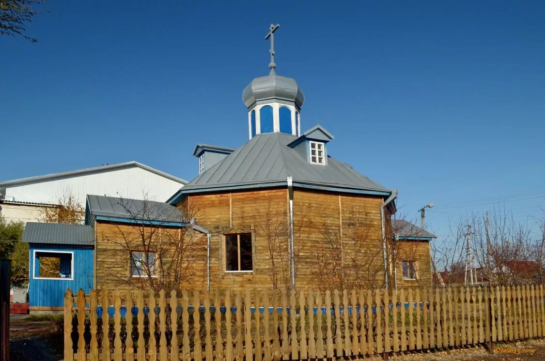 Погода долгово новичихинского района алтайского края. Село Новичиха Алтайский край. Новичихинский храм Казанской иконы Божией. Новичихинский район село Новичиха. Село Поломошное Алтайского края Новичихинского района.