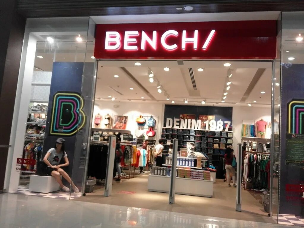 Bench одежда сумка. Бенч маркет. Бенч-система на 2 рабочих места. Бенч маркет. Бенч маркет.