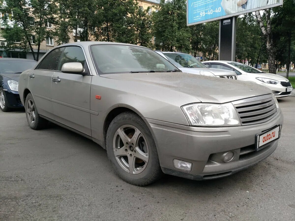 260 лс. Nissan Gloria y34. Nissan Gloria 3.0 at, 2000.