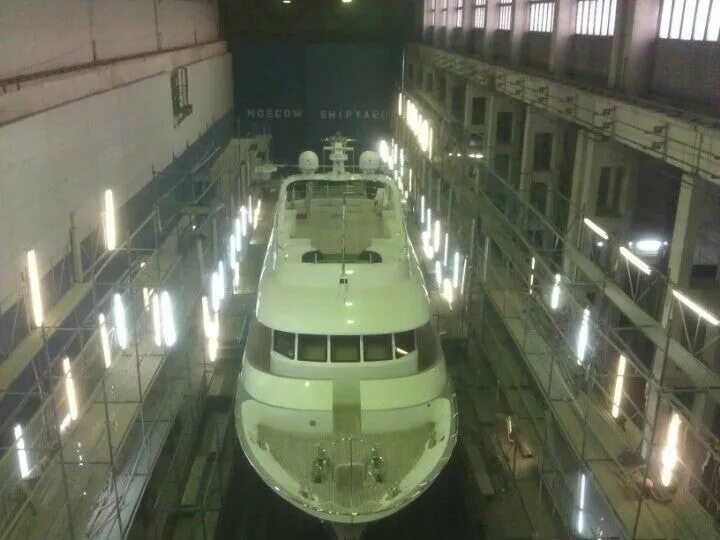 Кораблестроительный завод в москве. Завод мссз фото. Московский судостроительный и судоремонтный завод мссз. Судостроительный завод в нагатино. Московский судостроительный и судоремонтный завод.