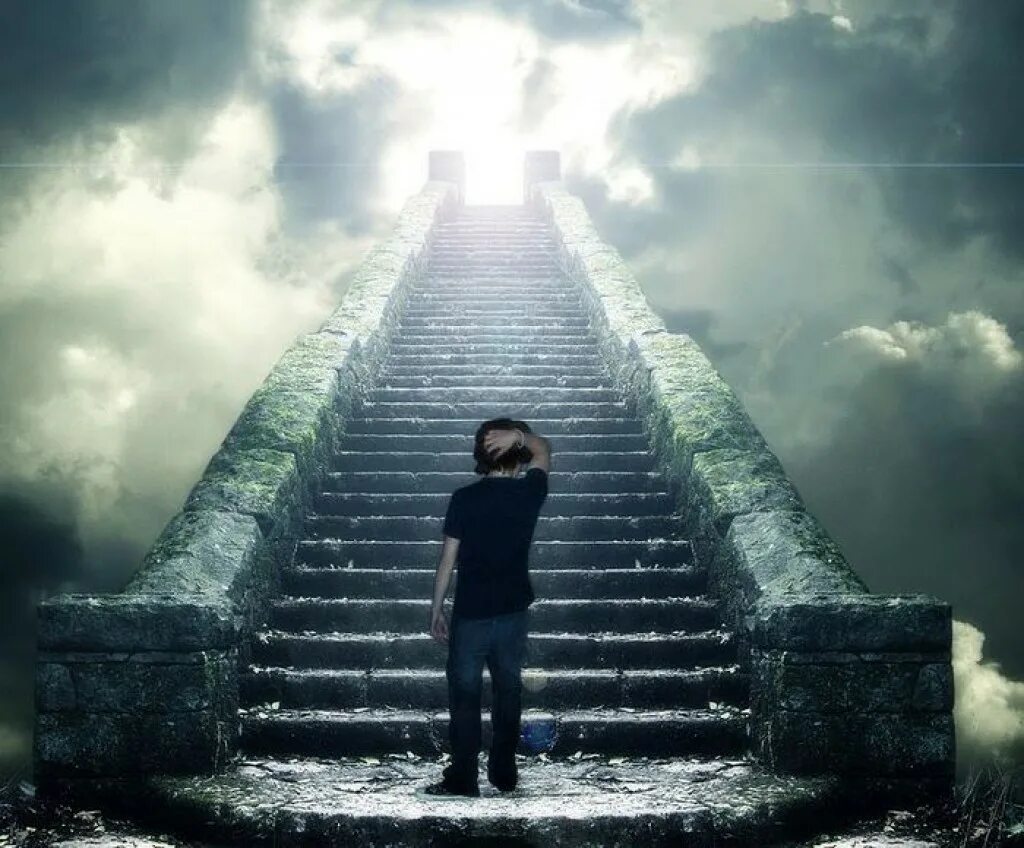 покинутый богом человек. дорога к небу. уходит в небо. лестница жизни. люди идут в храм.