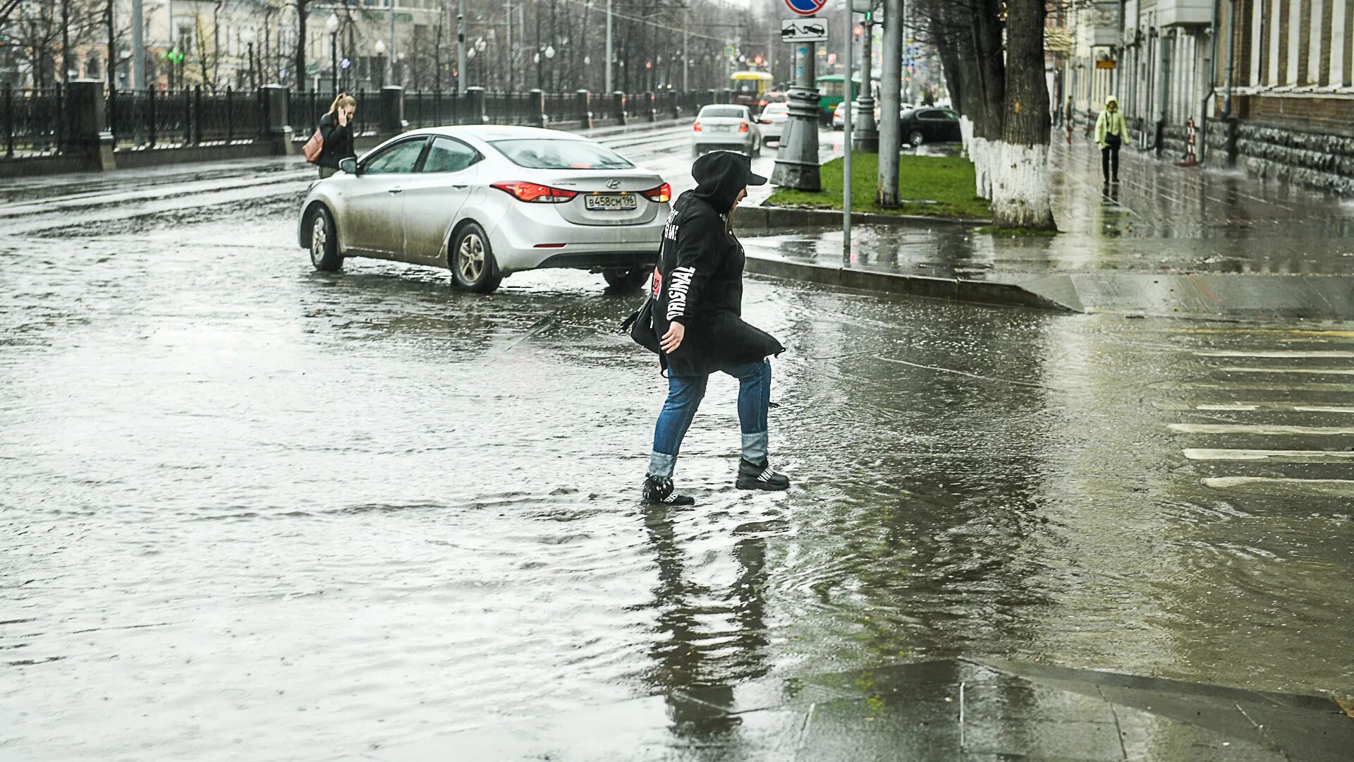 Гроза наступает. Первый снег екатеринбург. В екатеринбурге ожидается. Когда потеплеет в екатеринбурге в 2024. В екатеринбурге ожидается.