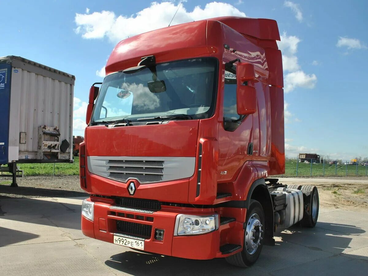 Рено премиум 2010 года. Renault Premium 460.19 t ht1100 (фургон). Рено премиум тягач 2010 года. Седельный тягач Рено премиум. Авито купить седельный тягач с пробегом