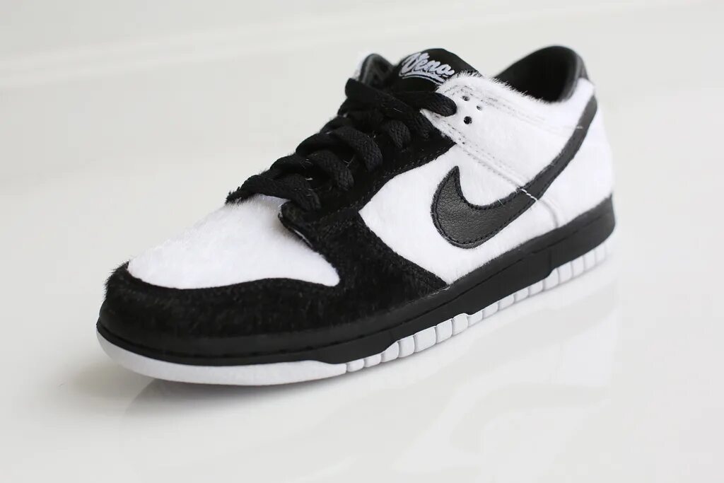 Найк панда. Nike Dunk Low Panda White Black. Nike Dunk Low Black Panda. Nike SB Dunk Panda. Nike SB Dunk Low Panda.