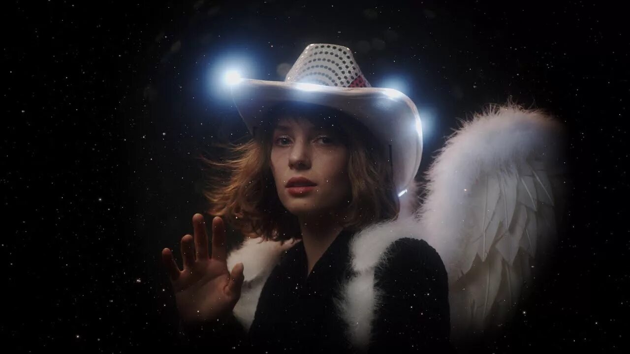 Дочь умы турман. Майя хоук 2022. Майя хоук. Maya thurman-hawke. Майя хоук горячие.