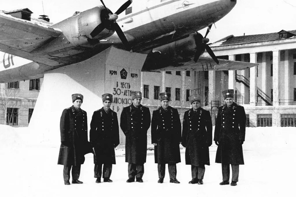 Г 16 га. Балашовское военное авиационное училище летчиков. Балашовское ВВАУЛ 1995 год. Балашов летное училище военное. ХВВАУЛ Кожедуб 1990.