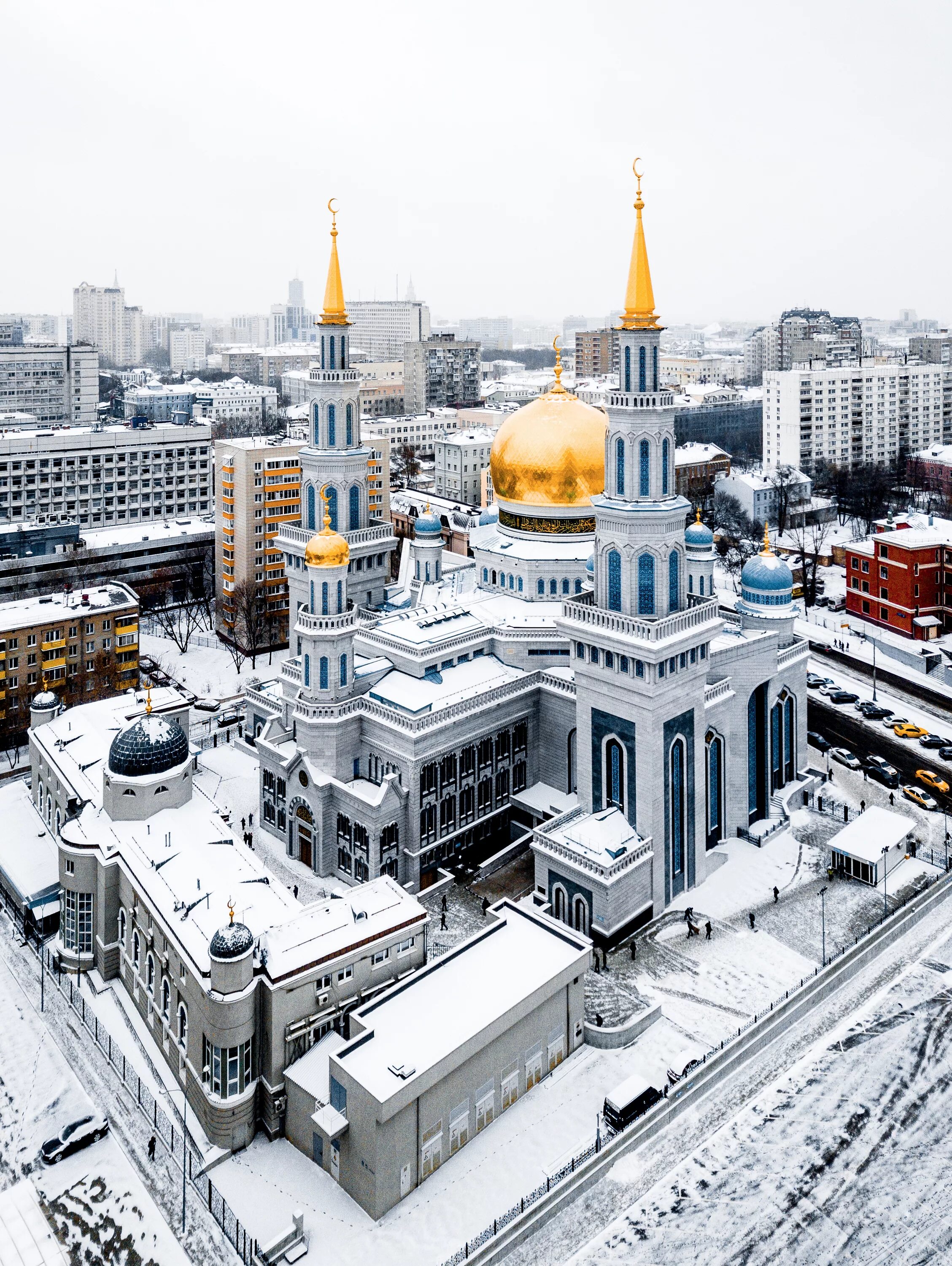 В москве есть мечеть. Московская Соборная мечеть Москва. Моковская Соборная мечеть. Московская Соборная мечеть зима.